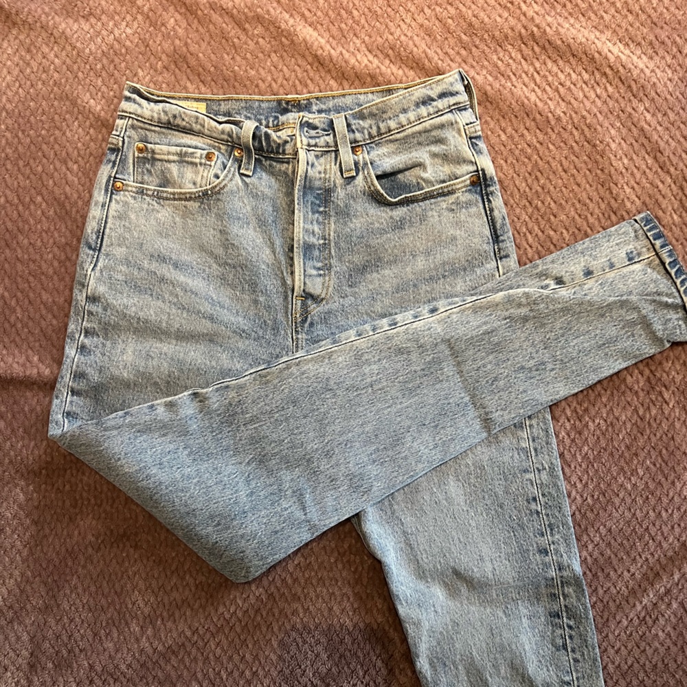 Levi 501 high waisted skinny jeans size 28 (size 6)